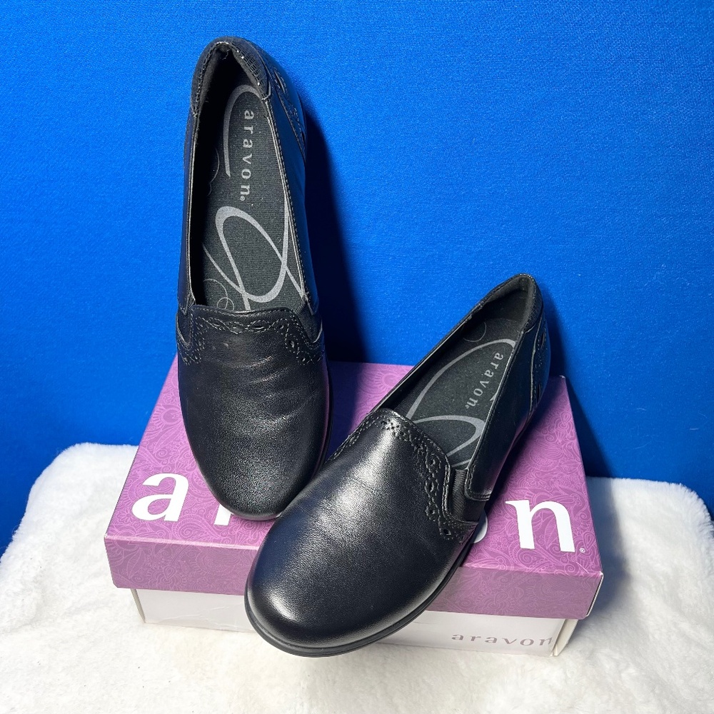 NIB/NWT$140🤩 |•ARAVON•| Adalyn-AR Blak Slip On Comfort Shoes Size 8 AA (Narrow)